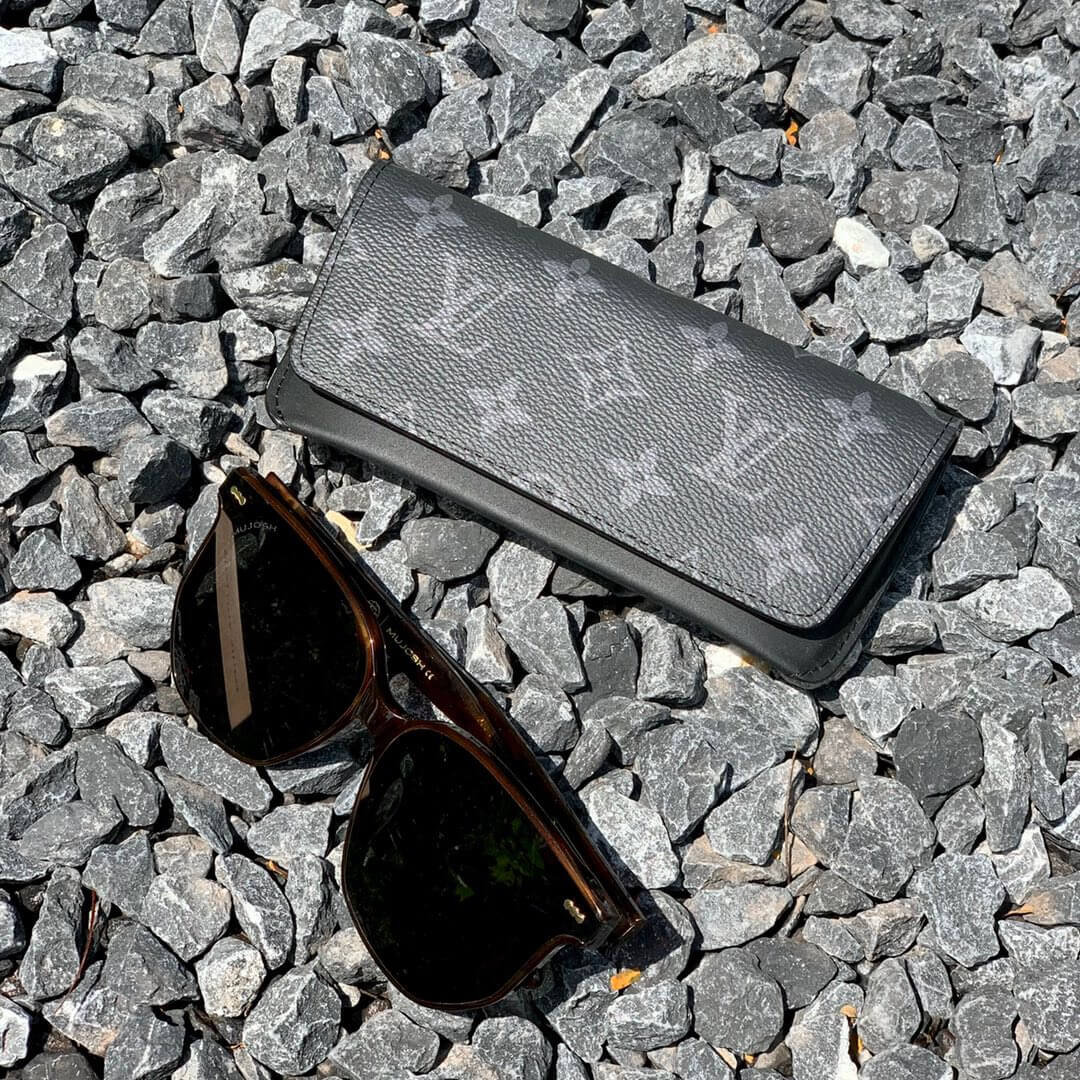 LOUIV Woody Sunglasses Case