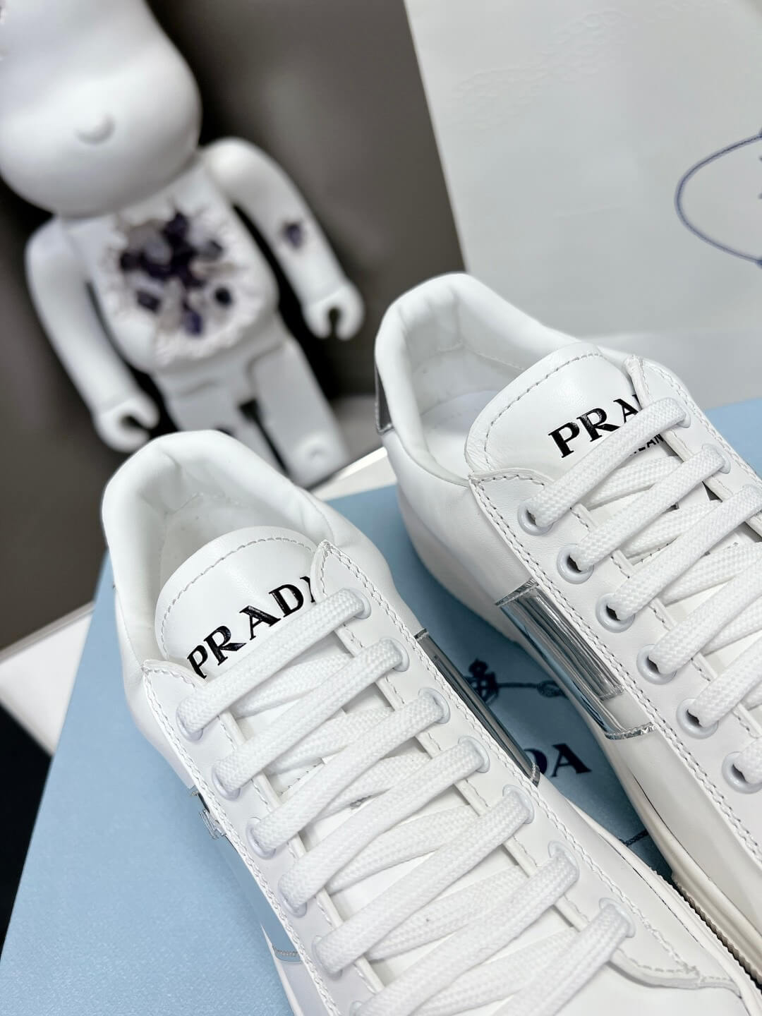 PR Sneakers