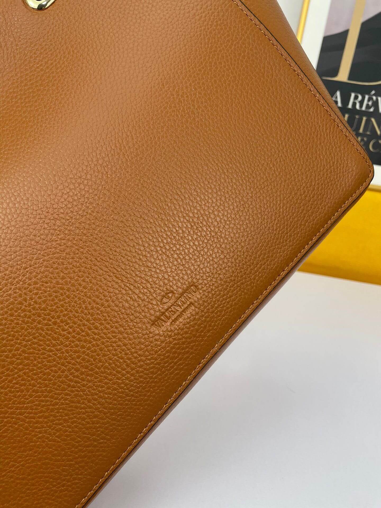 VALEN Studs Tote