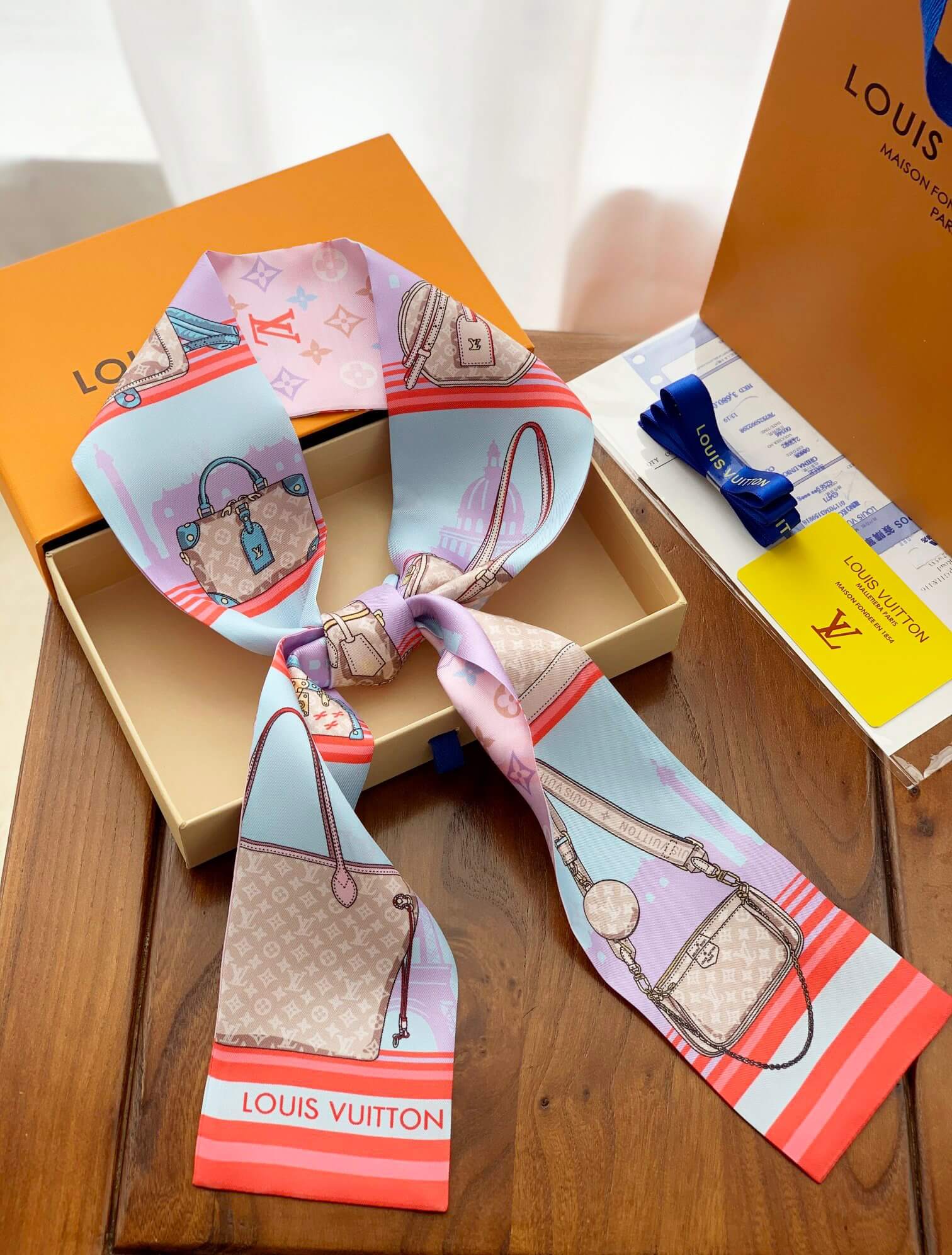 LOUIV Bandeau