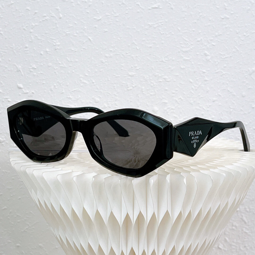 PR Sunglasses PR18W