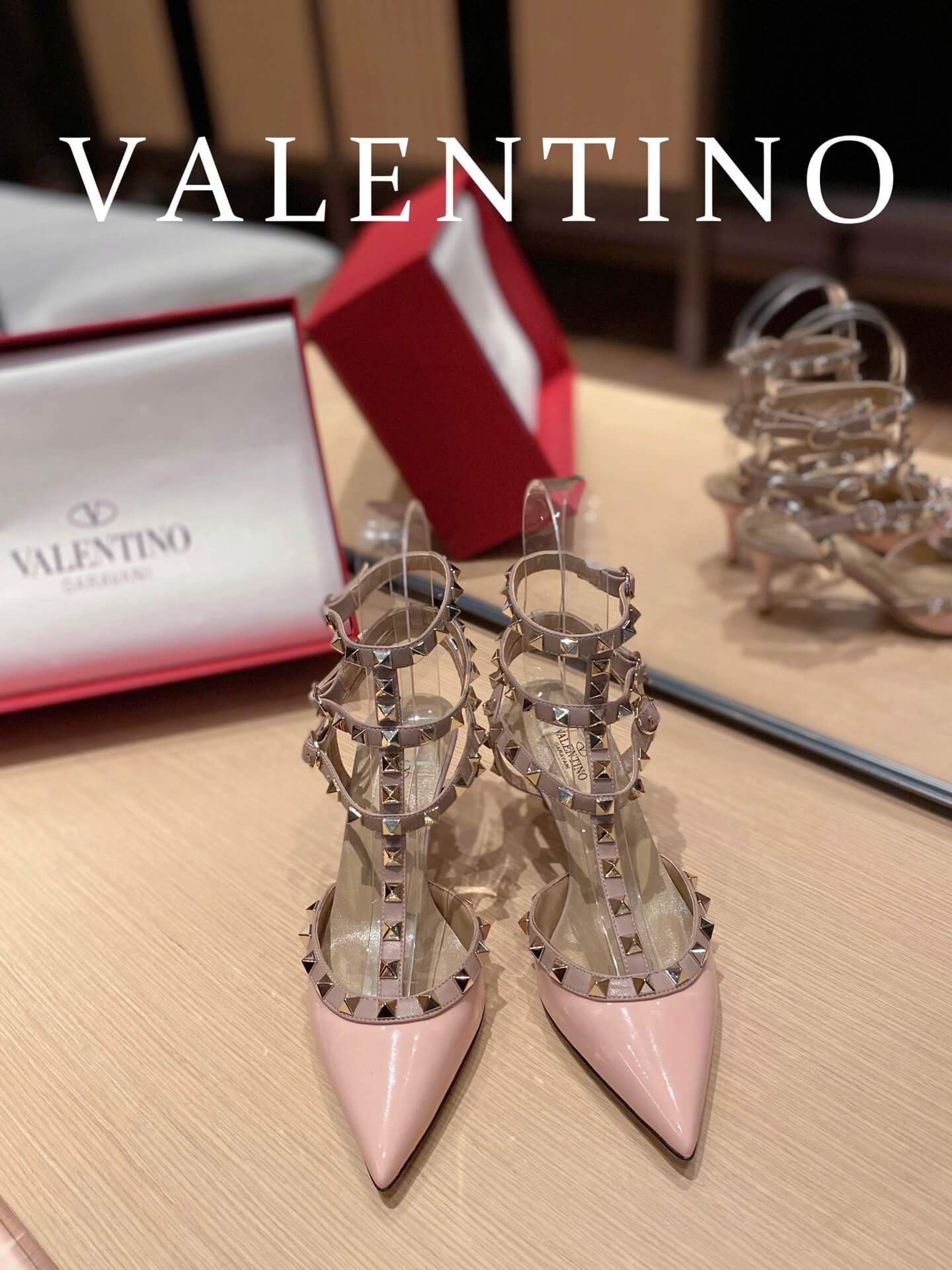 VALEN Rockstuds Mid Heels