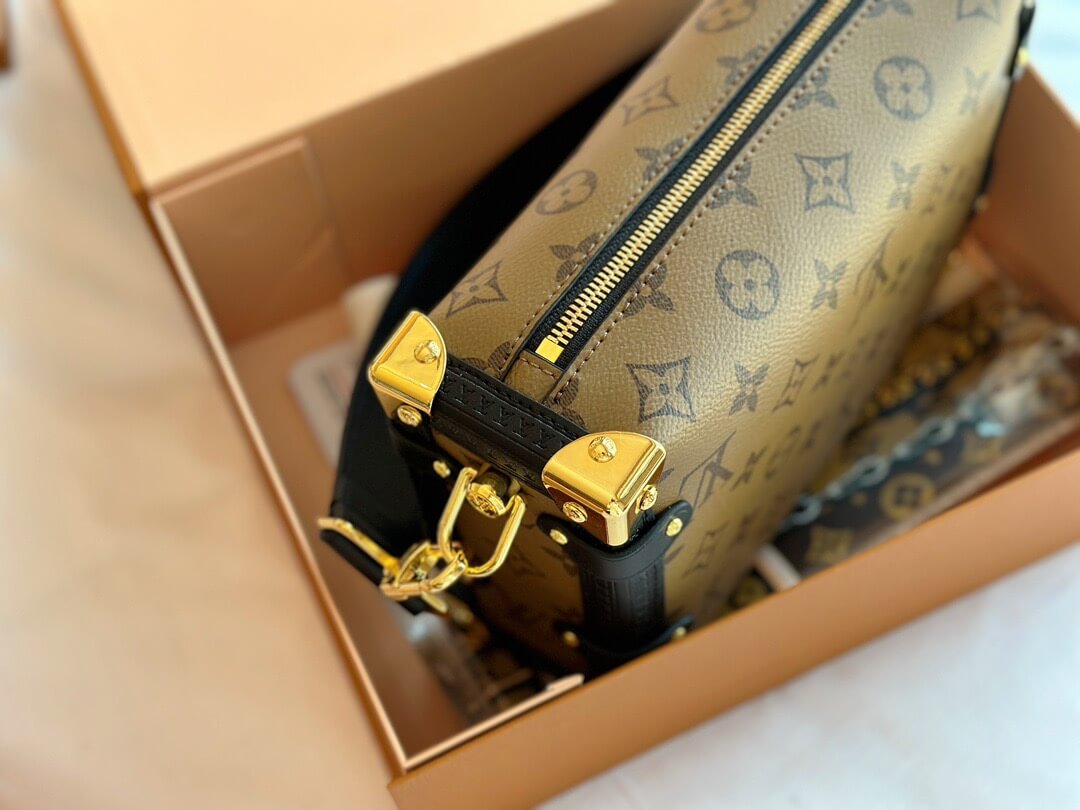 LOUIV Soft Trunk