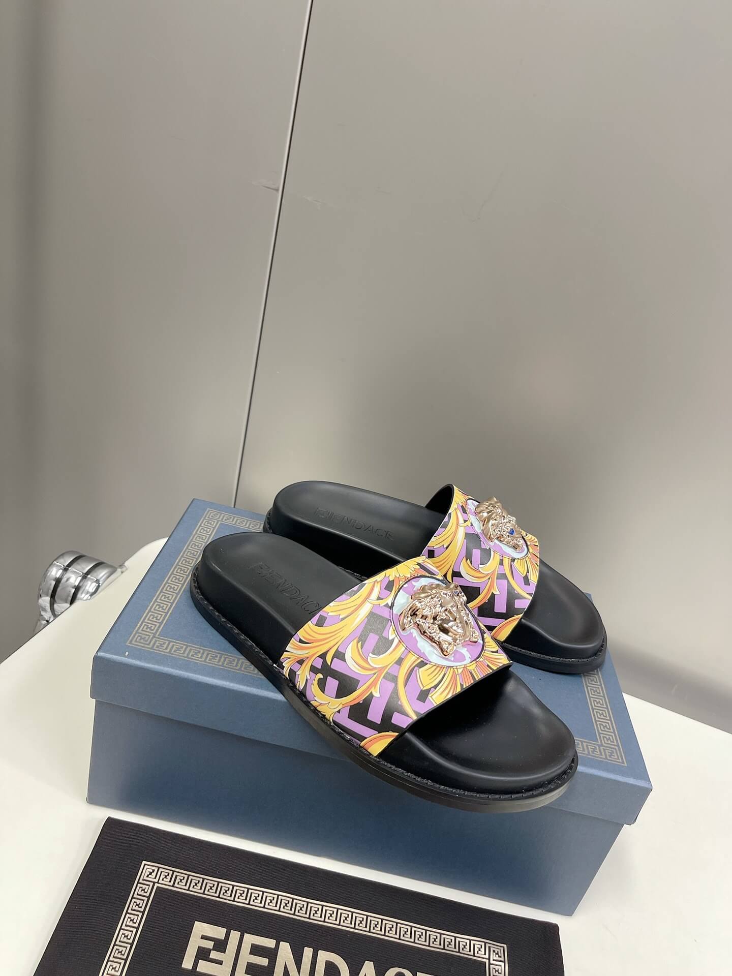 Fendace Slides