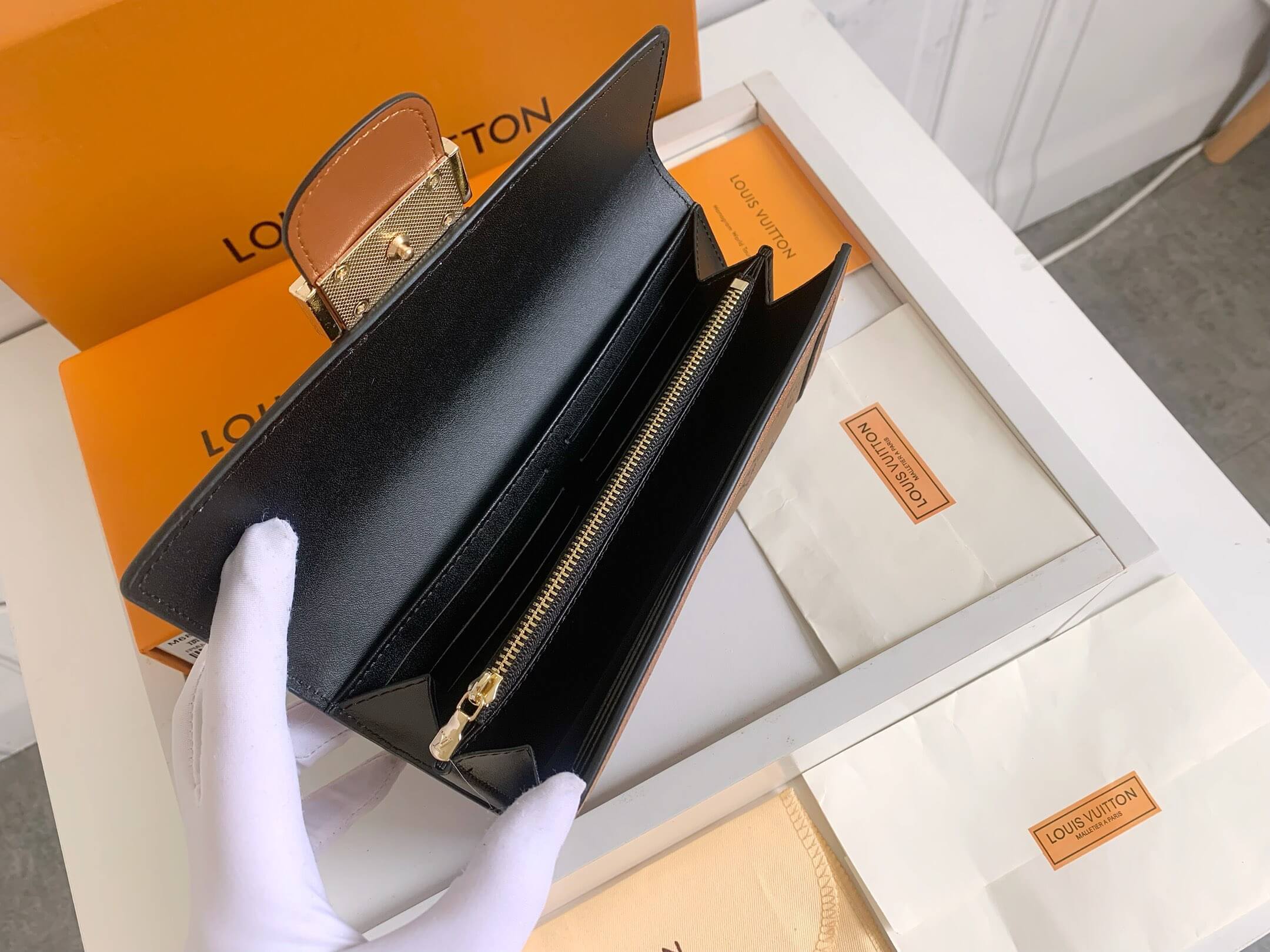 LOUIV Dauphine Wallet