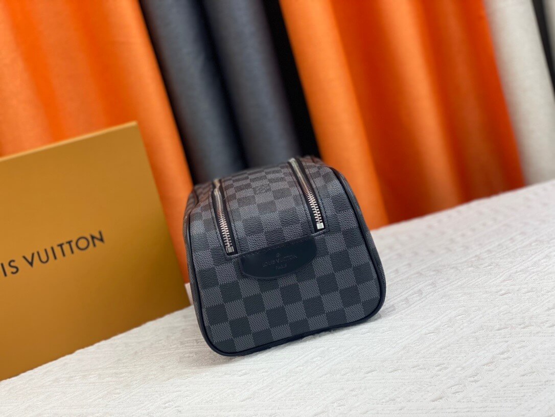 LOUIV Toiletry Pouch