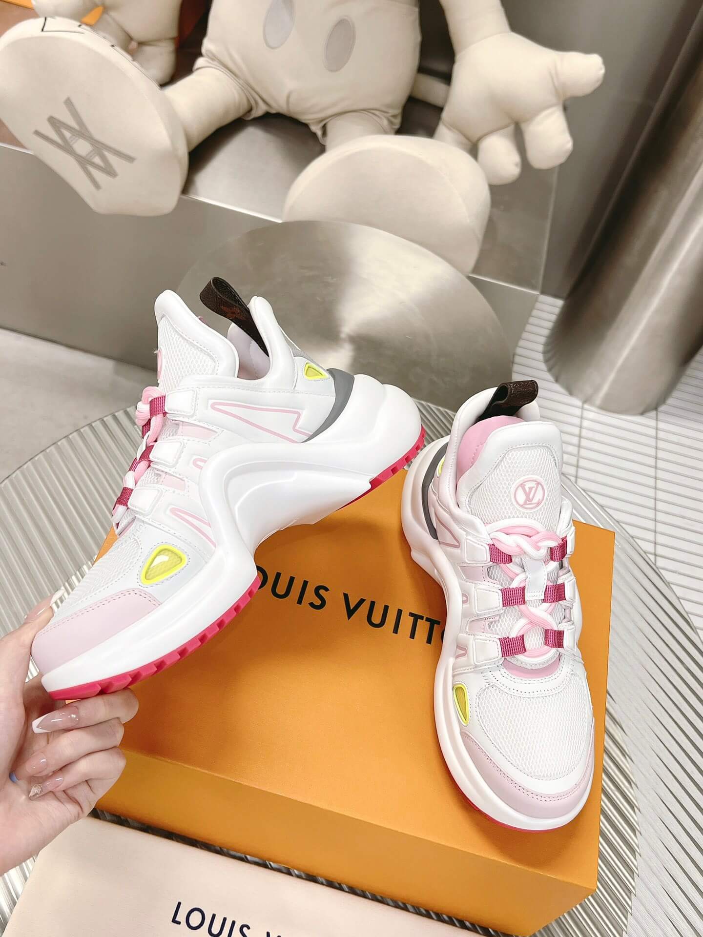 LOUIV Archlight Sneakers