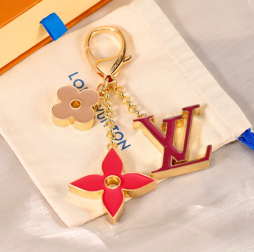 LOUIV Key Chain