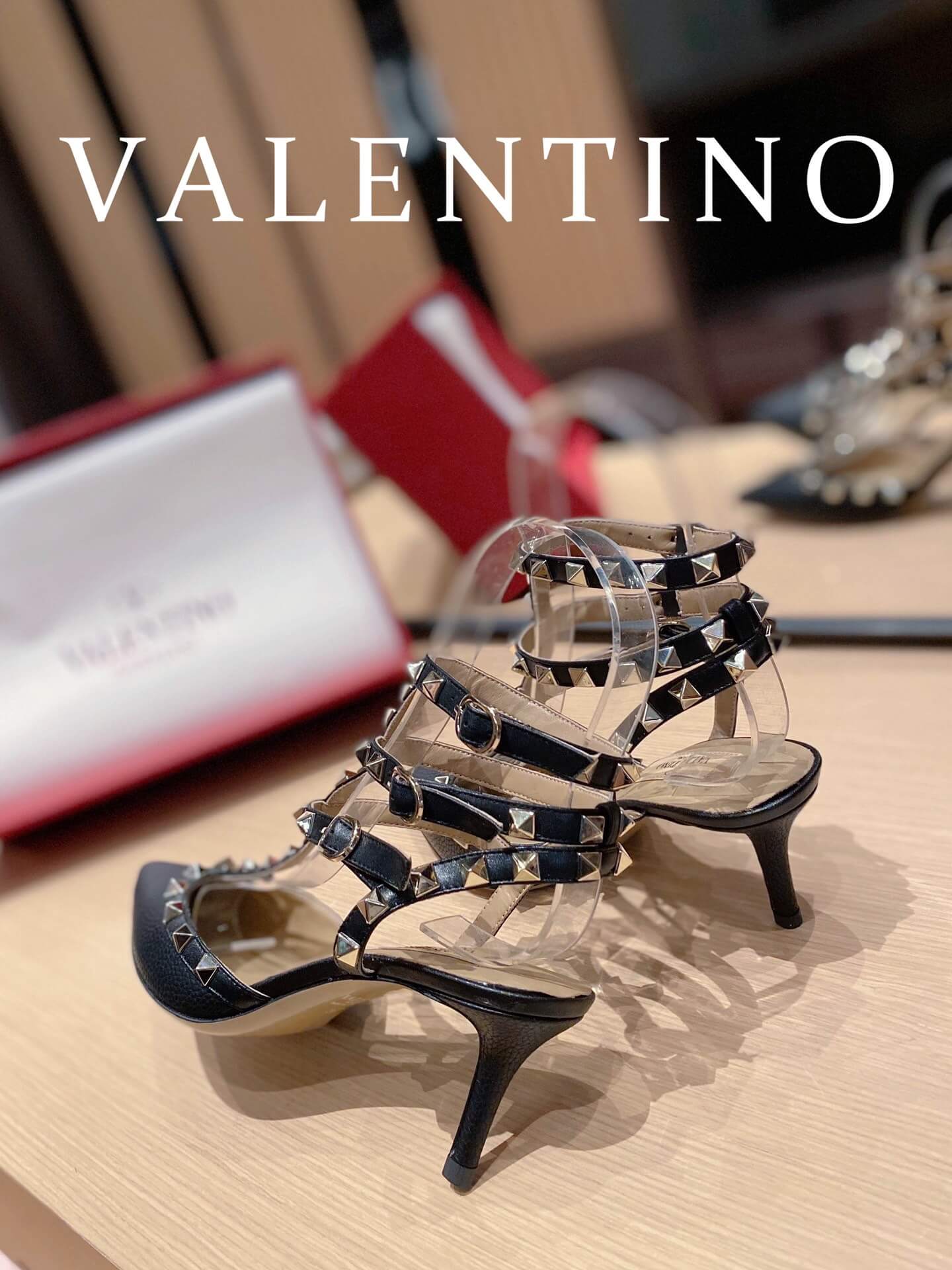 VALEN Rockstuds Mid Heels