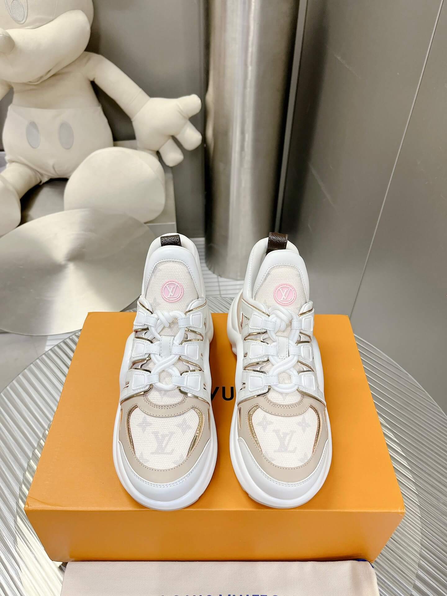 LOUIV Archlight Sneakers