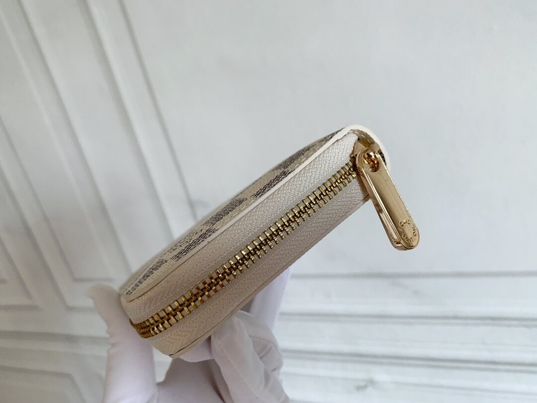 LOUIV Zippy Wallet