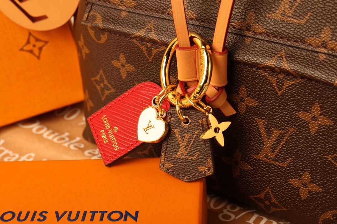 LOUIV Fetish Key Chain