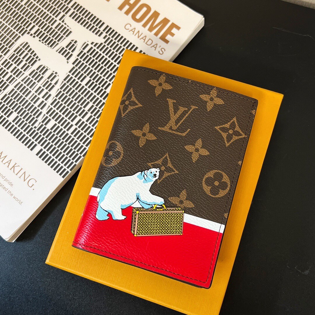 LOUIV Passport Cover