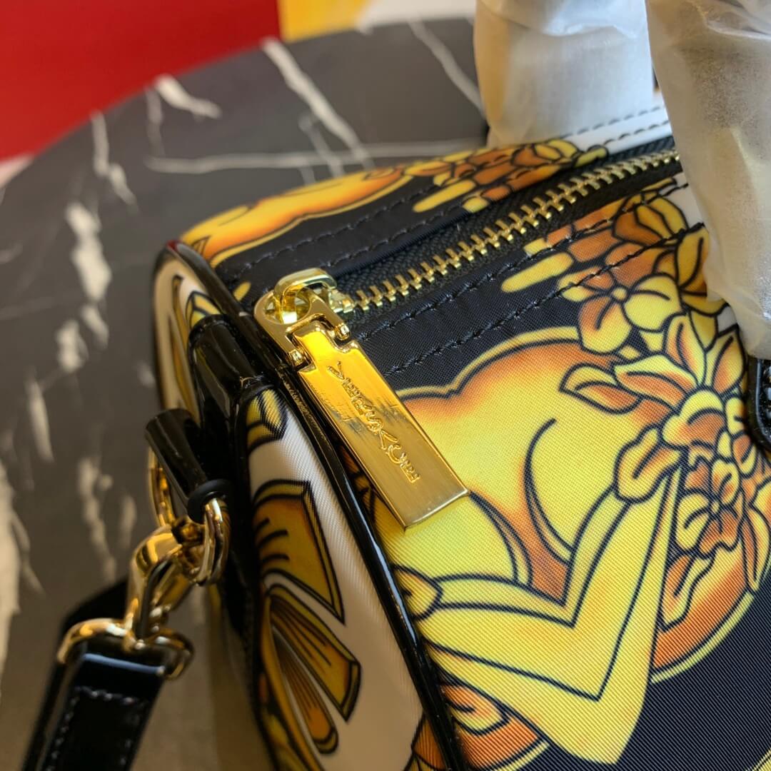 VS Duffle