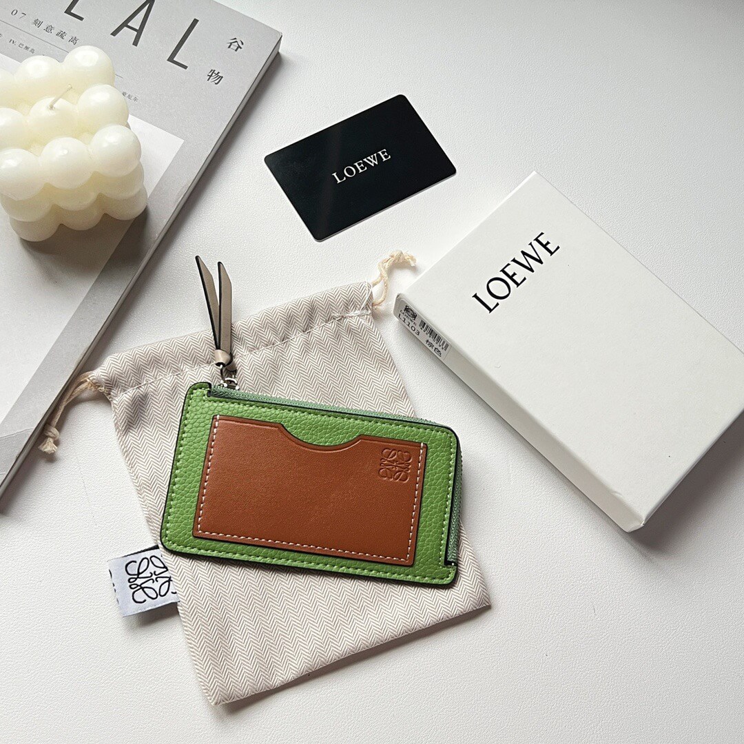 LOEW Card Holder