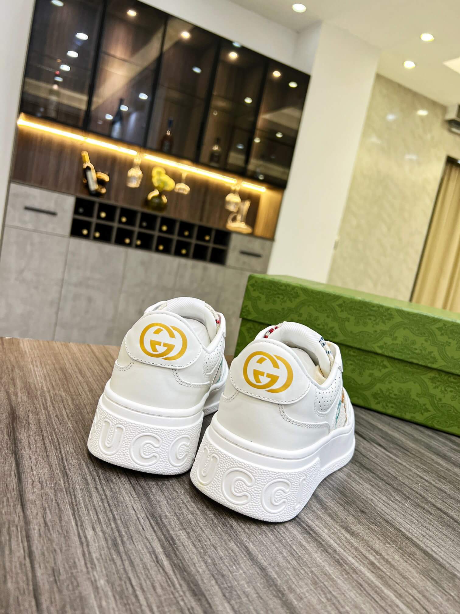 GG Sneakers