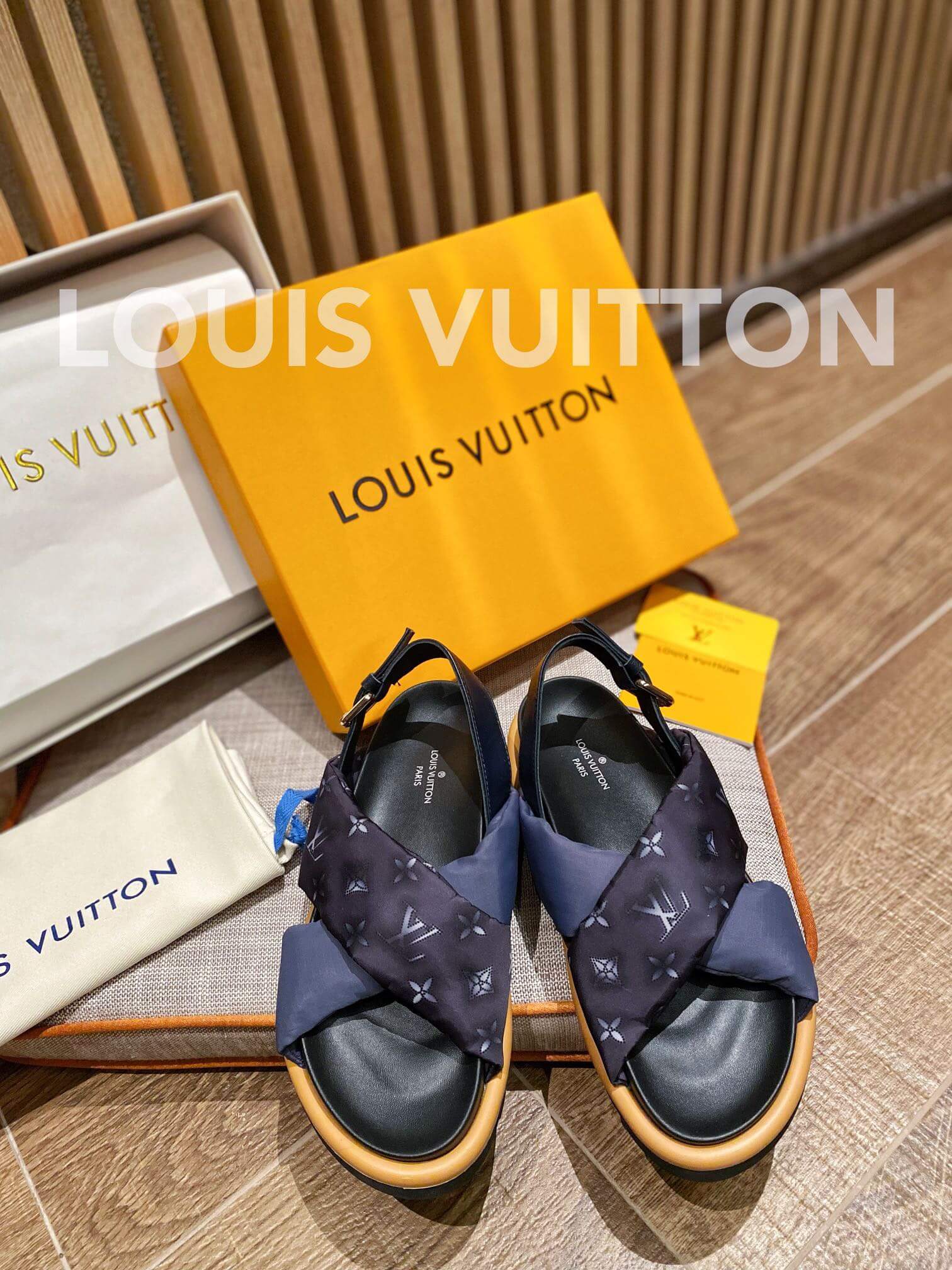 LOUIV Puffer Sandals