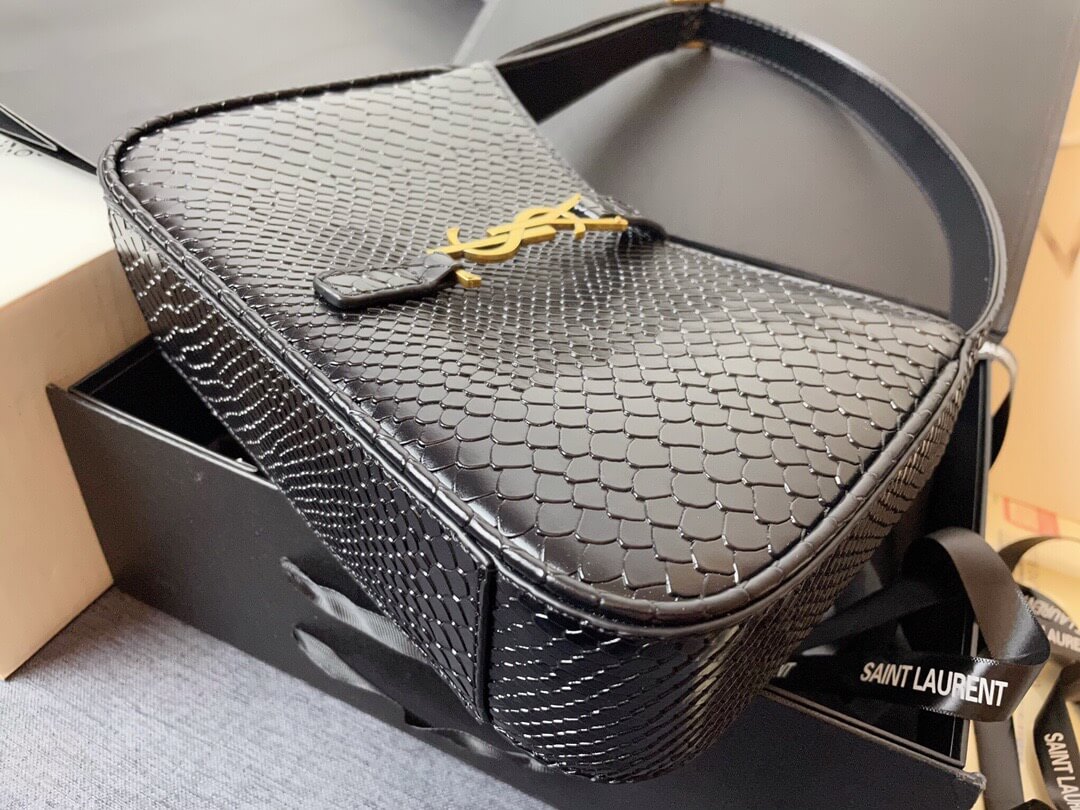 YSL Hobo Le 5a7