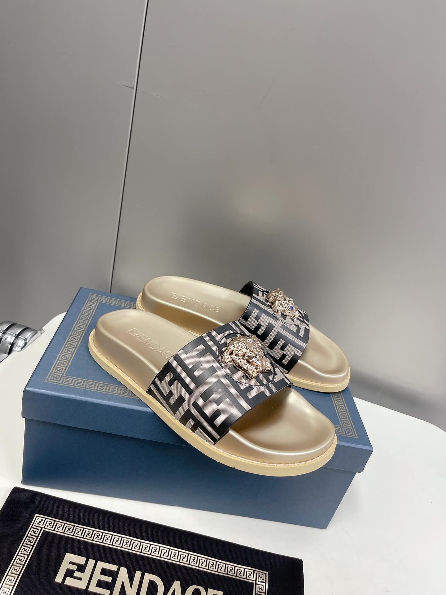 Fendace Slides