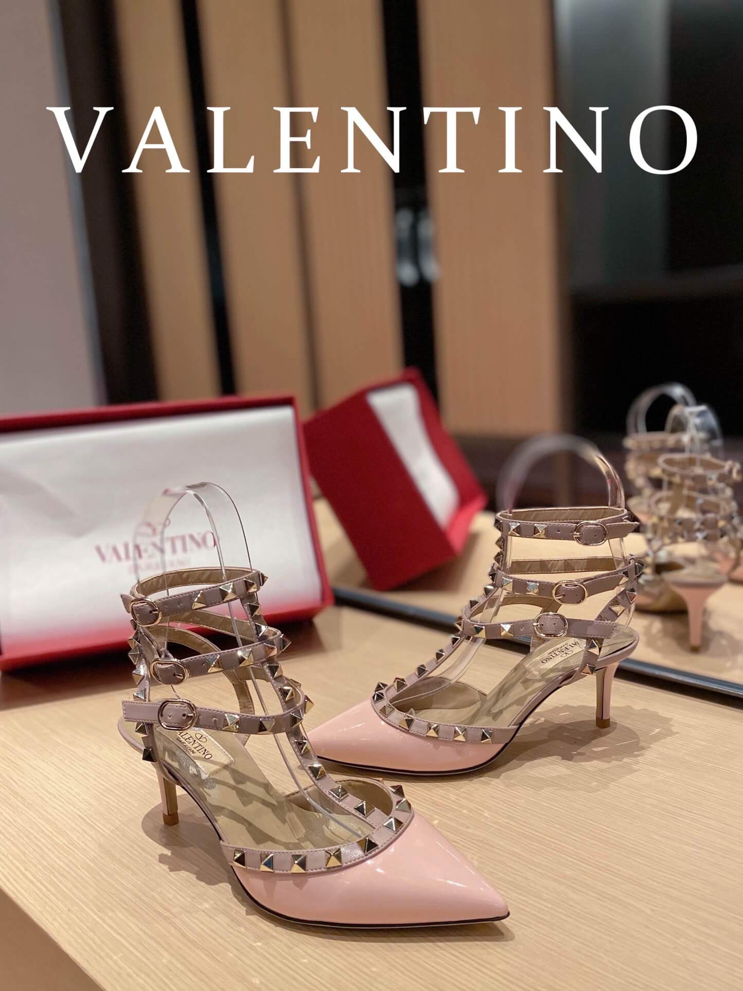 VALEN Rockstuds Mid Heels