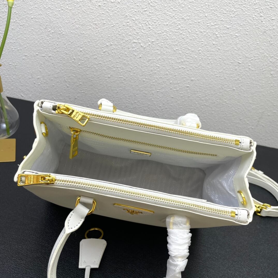 PR Saffiano Medium