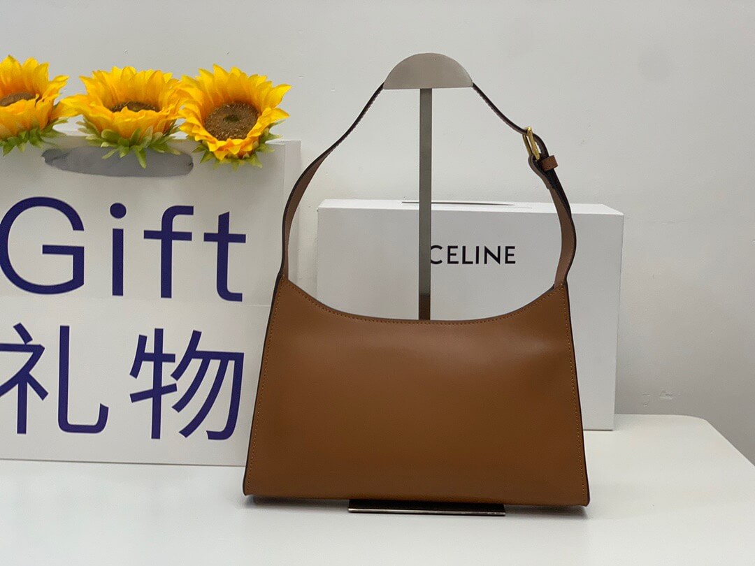 Celine Cuir Triomphe