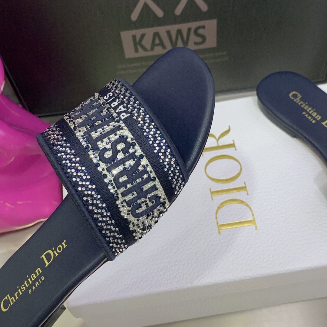 CD Dway Slides