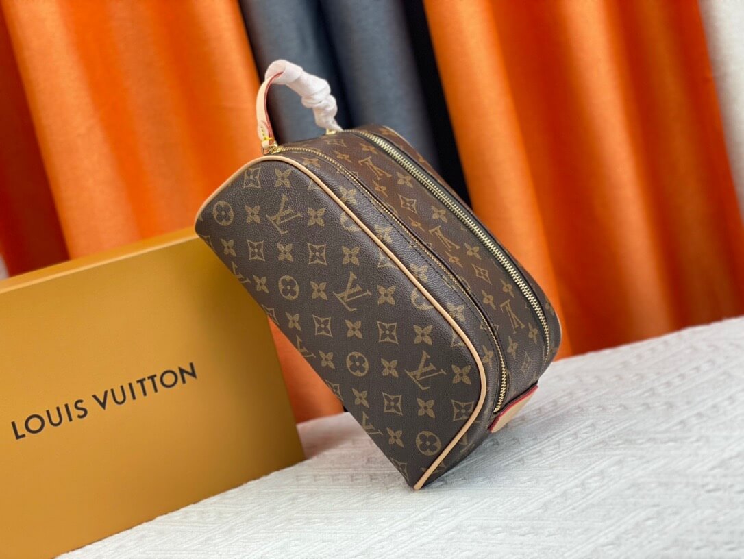 LOUIV Toiletry Pouch