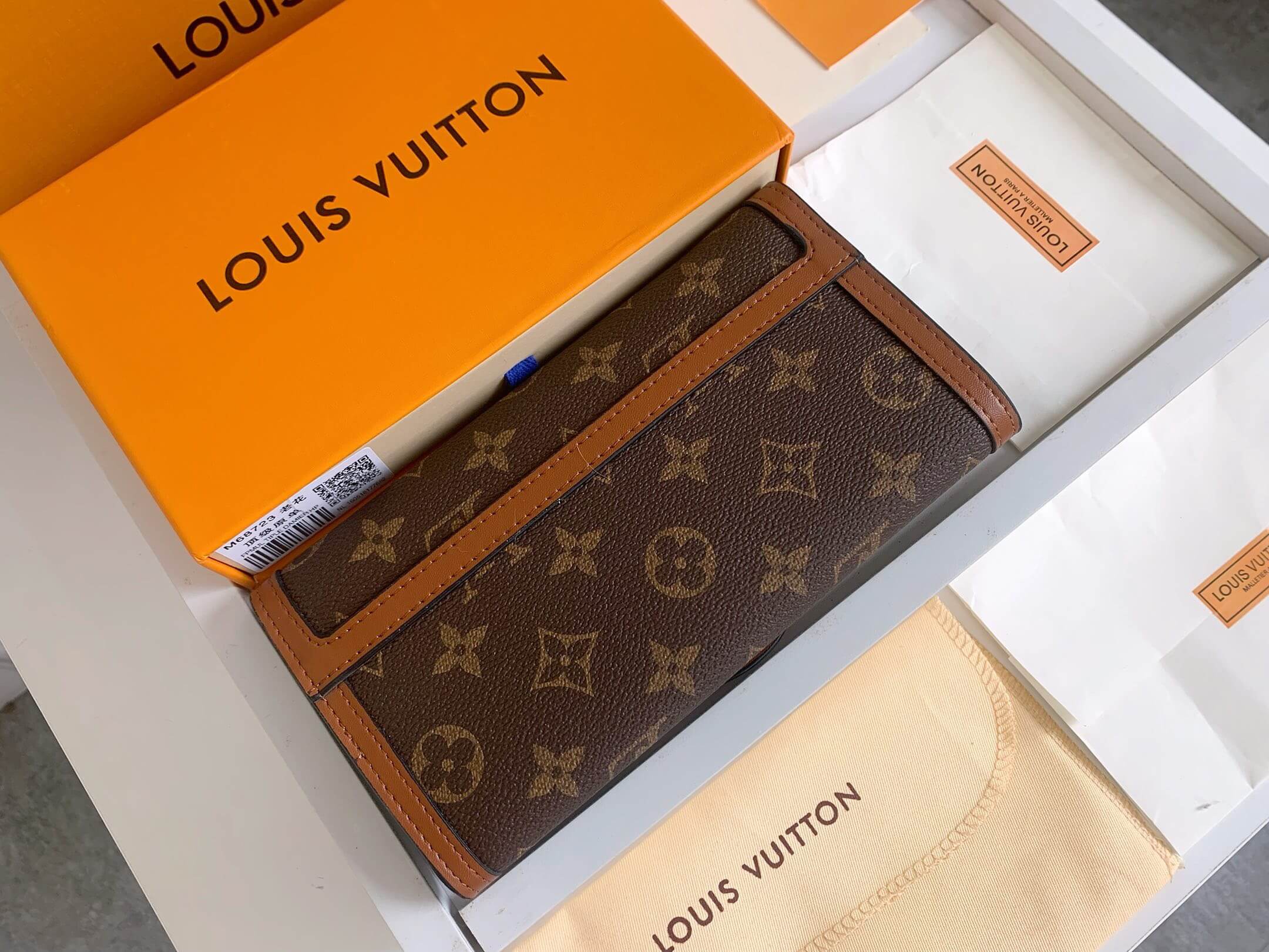 LOUIV Dauphine Wallet