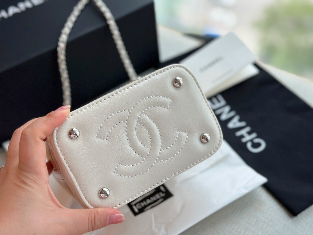CC Vanity