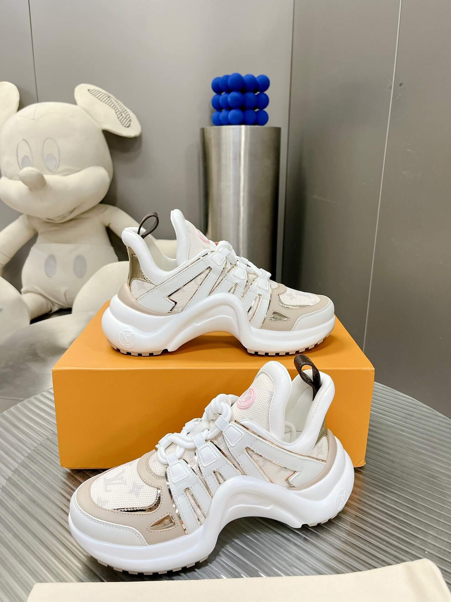 LOUIV Archlight Sneakers
