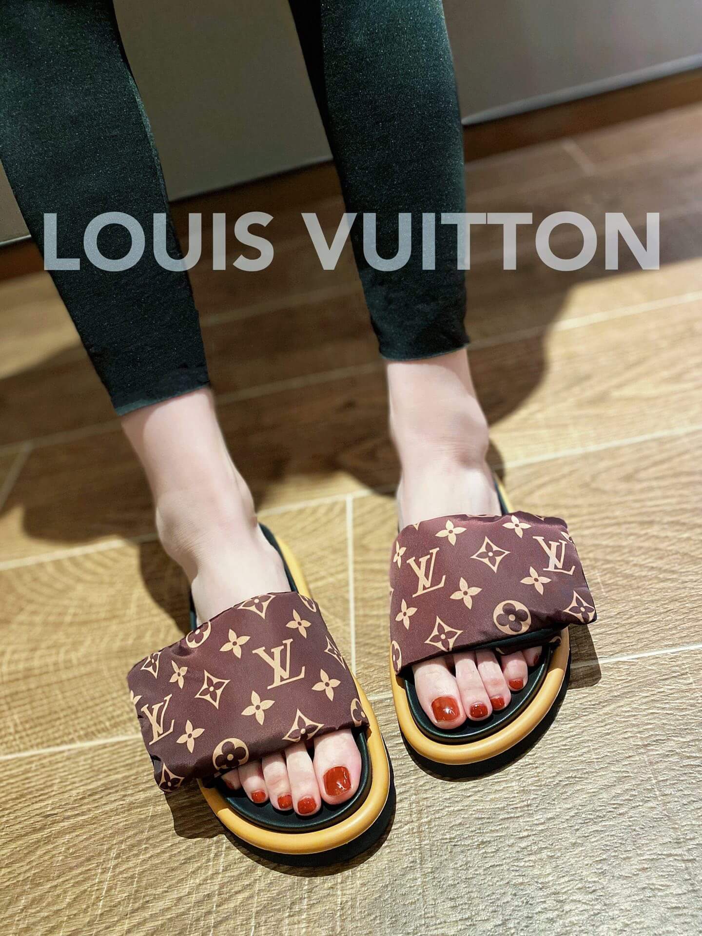 LOUIV Puffer Slides