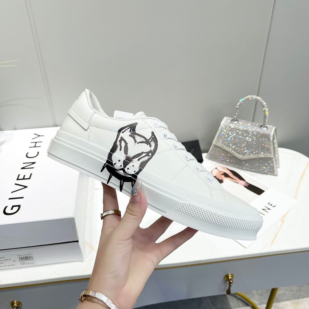 GVC Sneakers