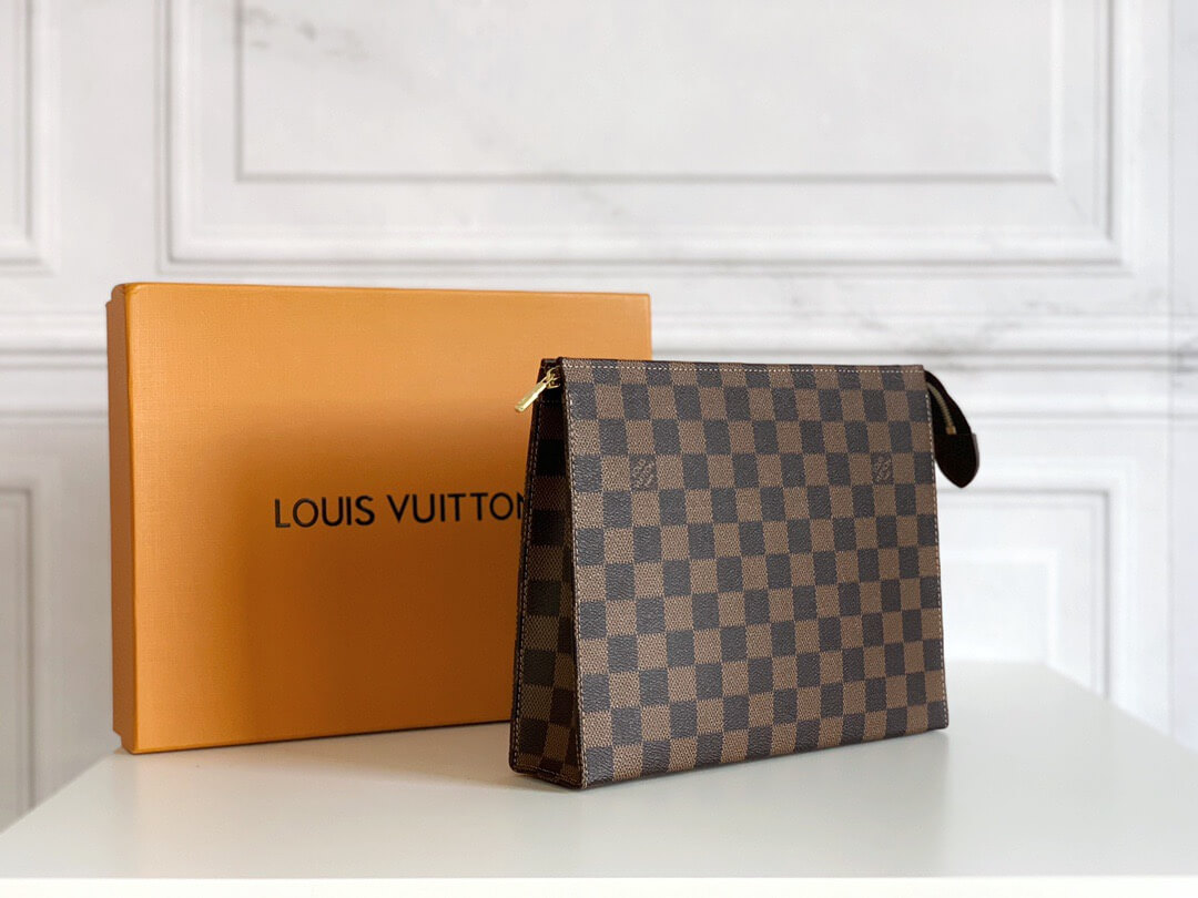 LOUIV Toiletry Pouch 26