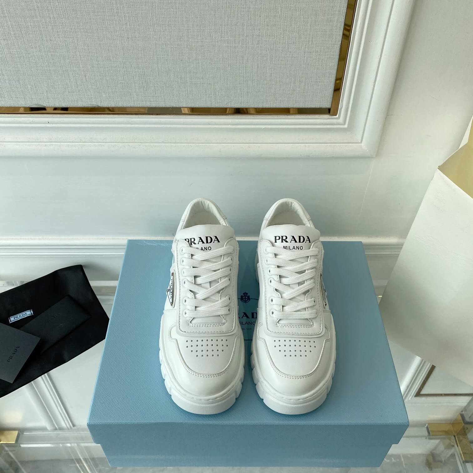 PR Sneakers