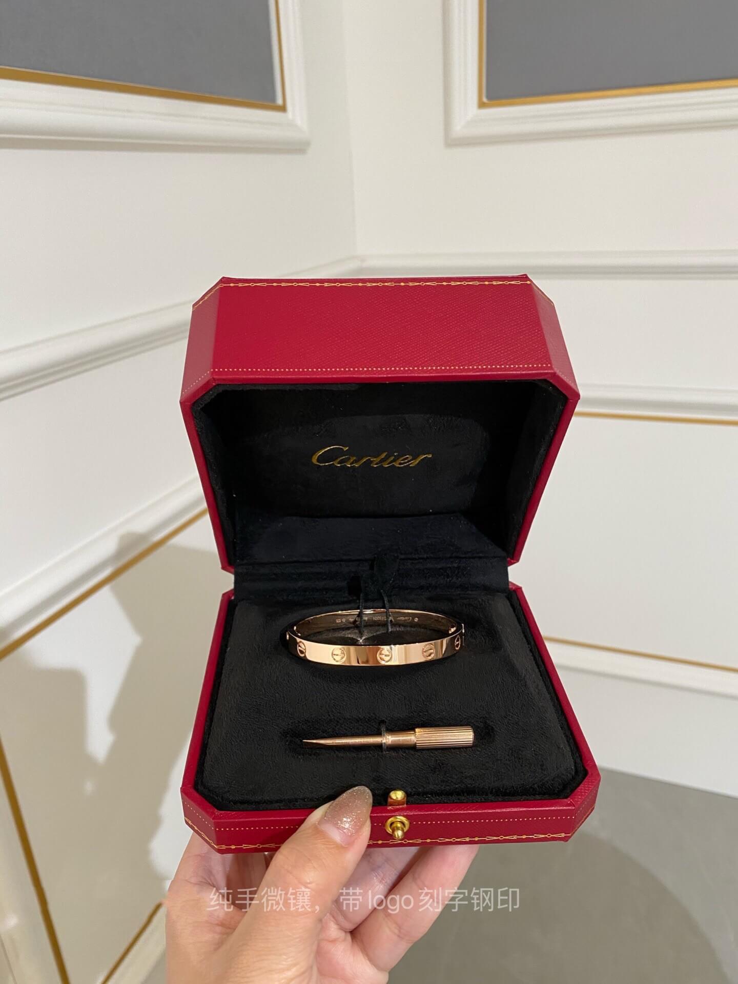 Cartier Love Bangle 4 Stones (Thick Band)