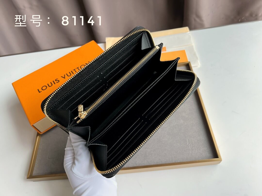LOUIV Zippy Vernis Wallet