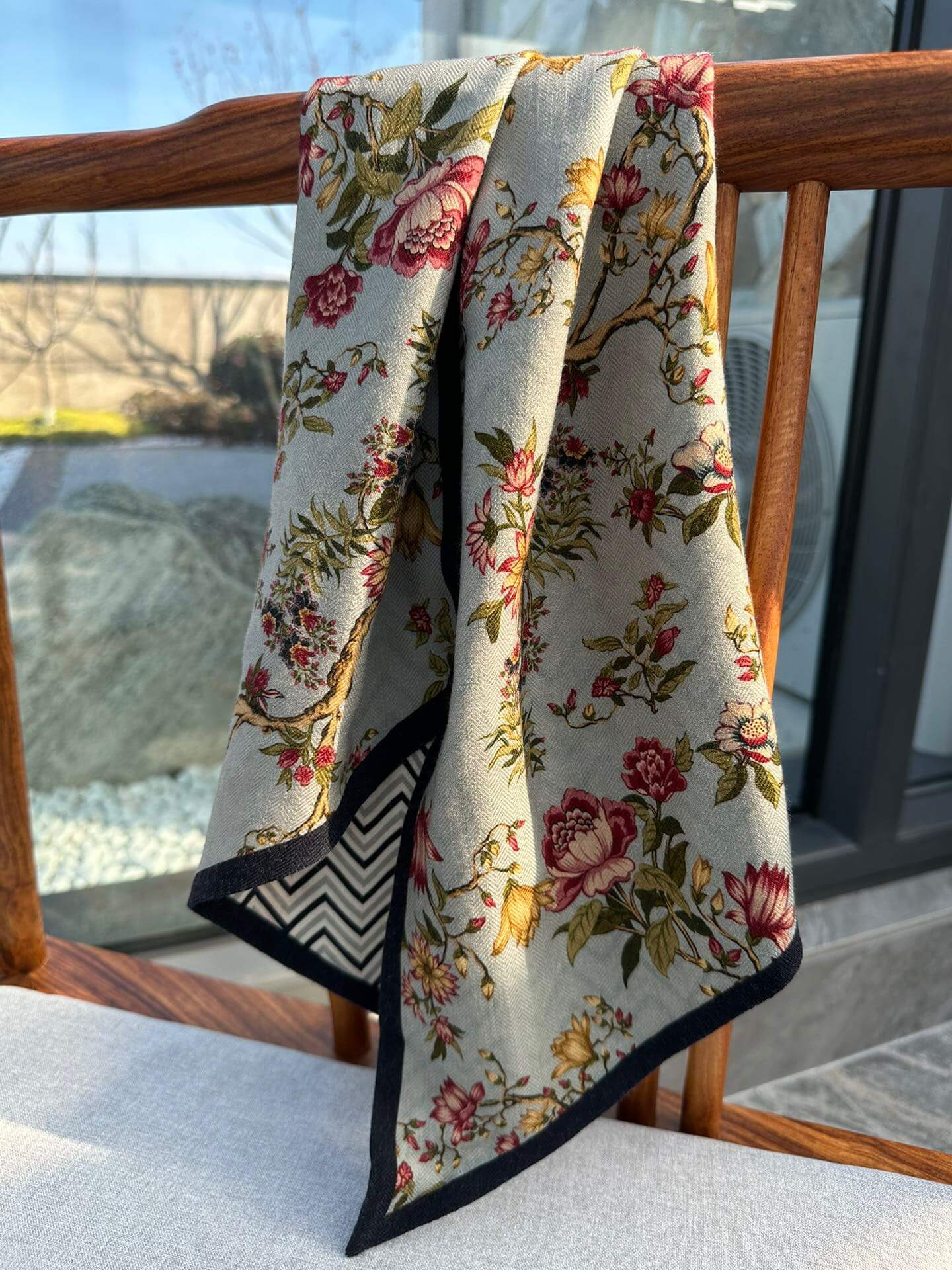 GG Scarf