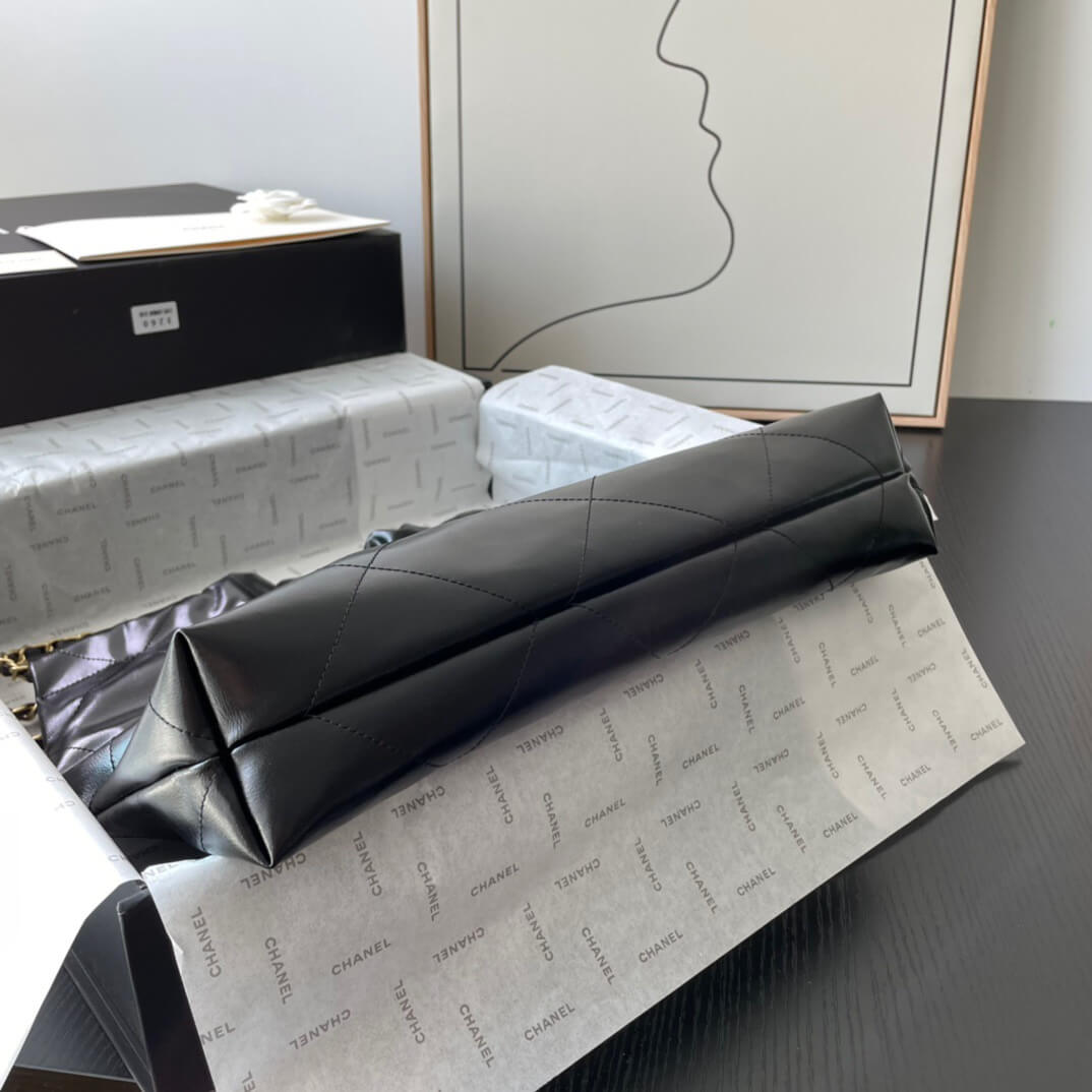 CC 22 Tote