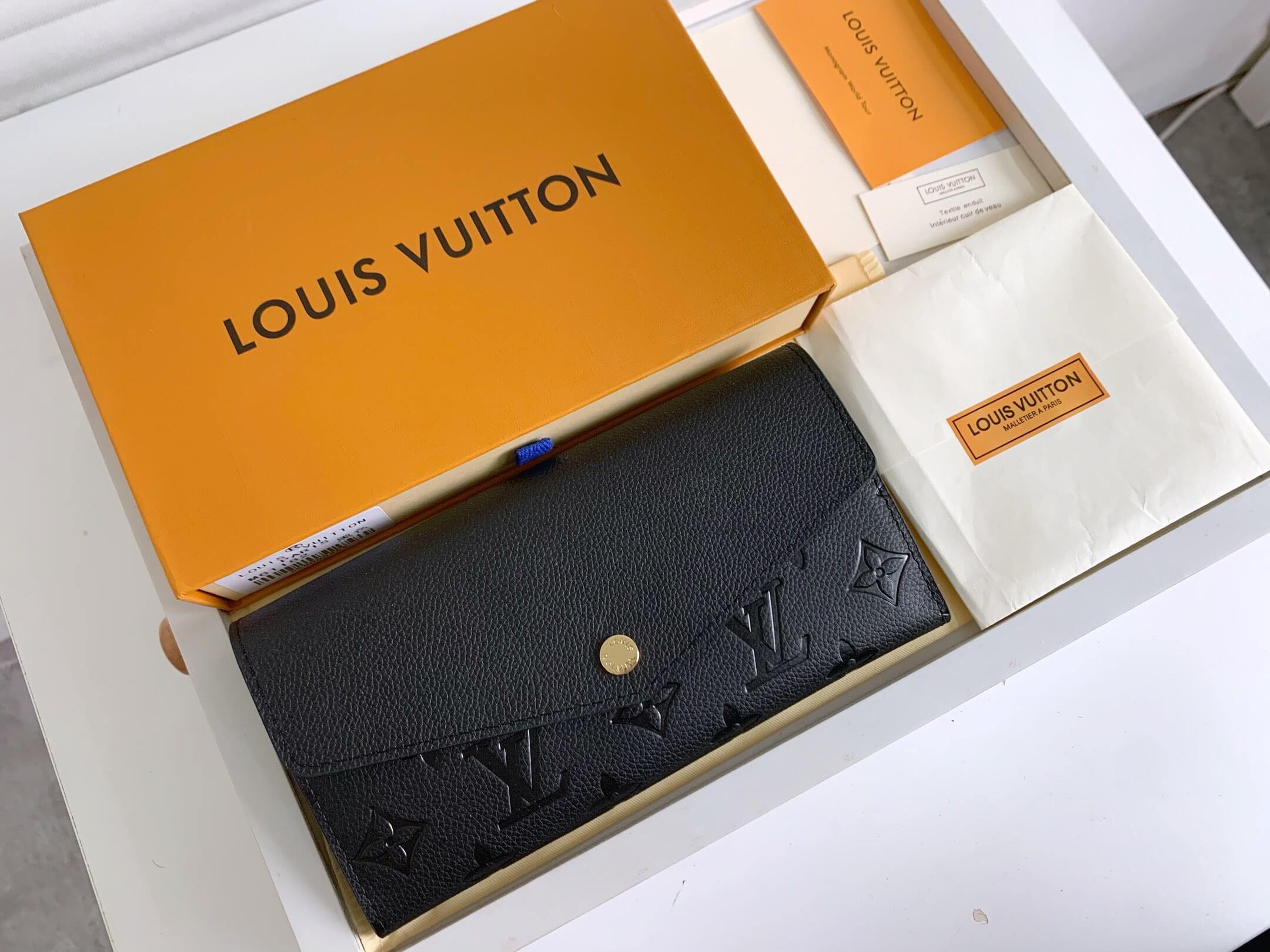 LOUIV Sarah Wallet