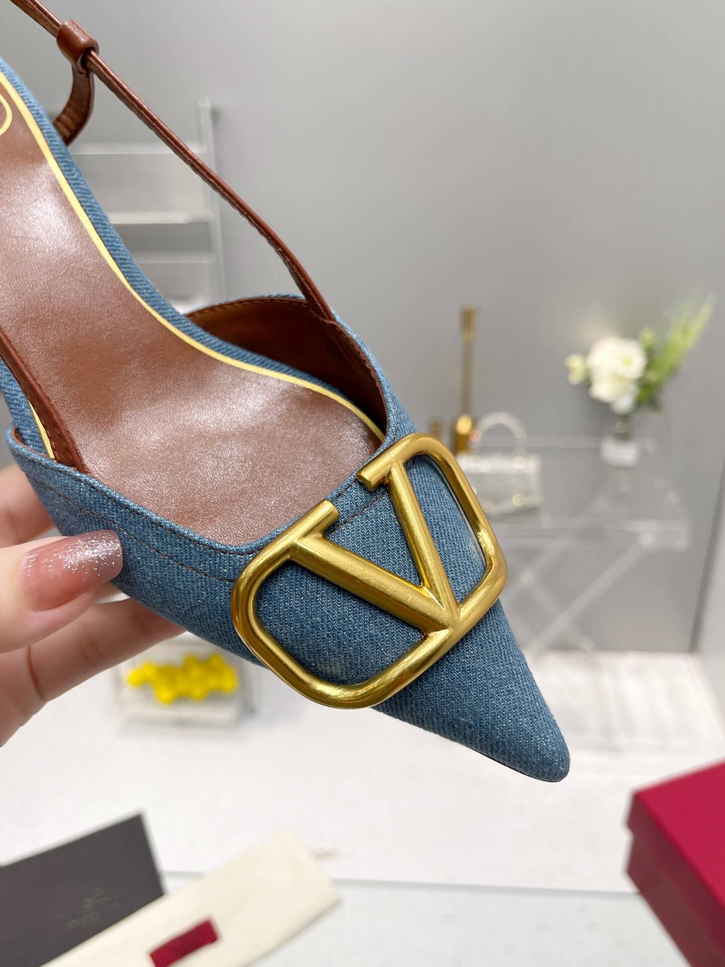 VALEN Flats