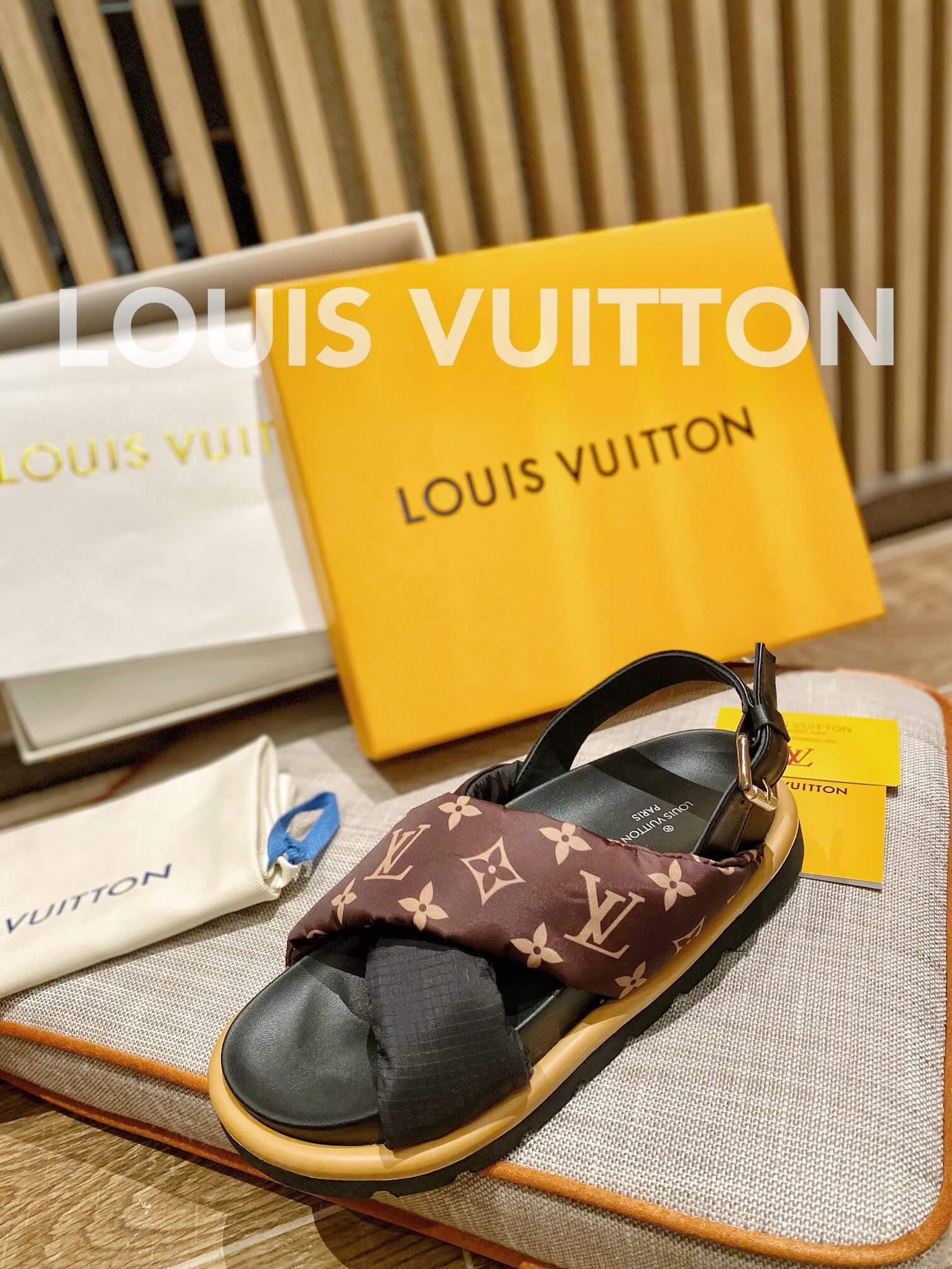 LOUIV Puffer Sandals
