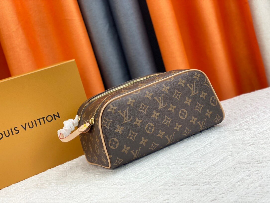LOUIV Toiletry Pouch