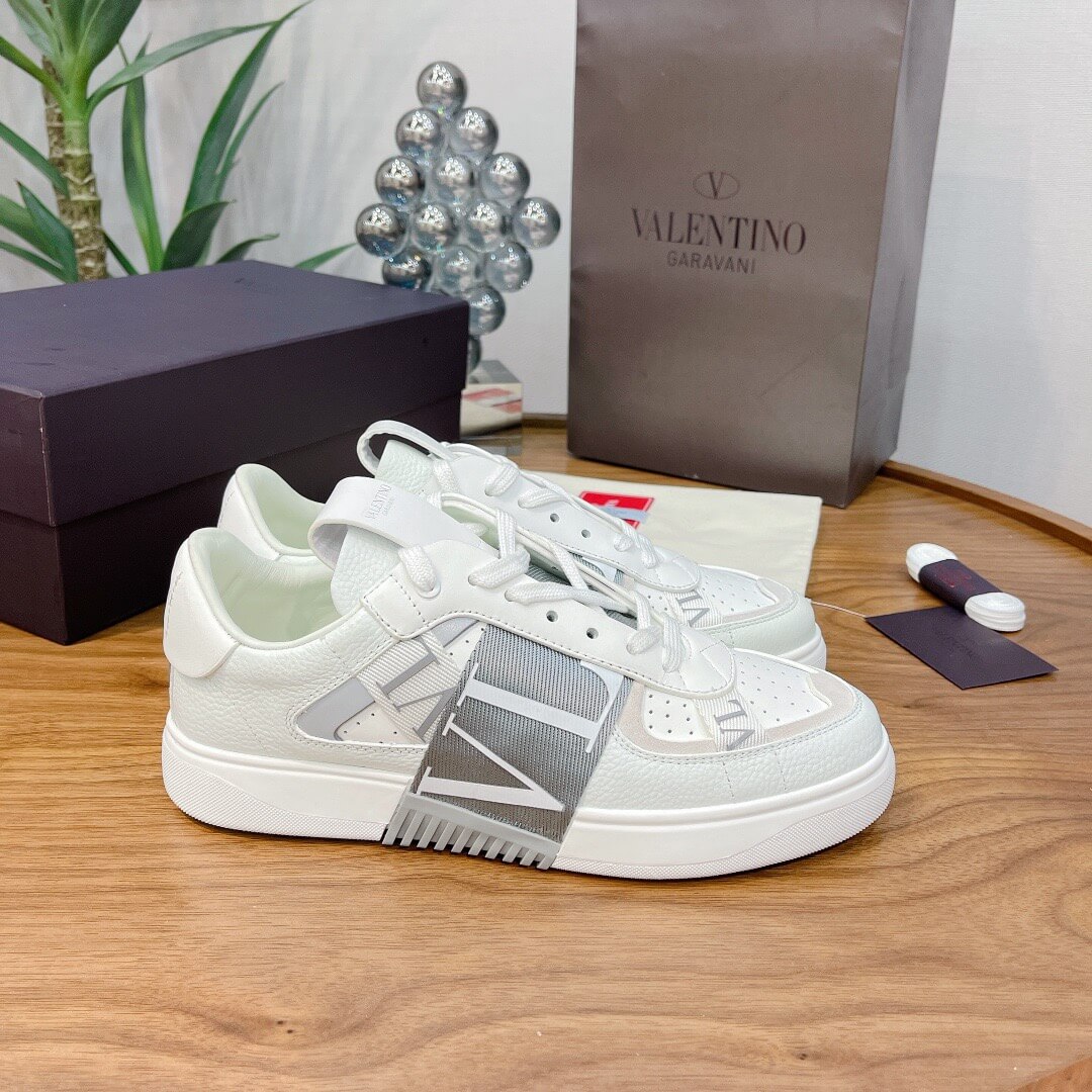 VALEN Sneakers