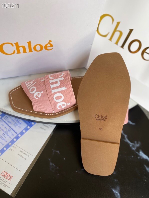 Chloe Slides