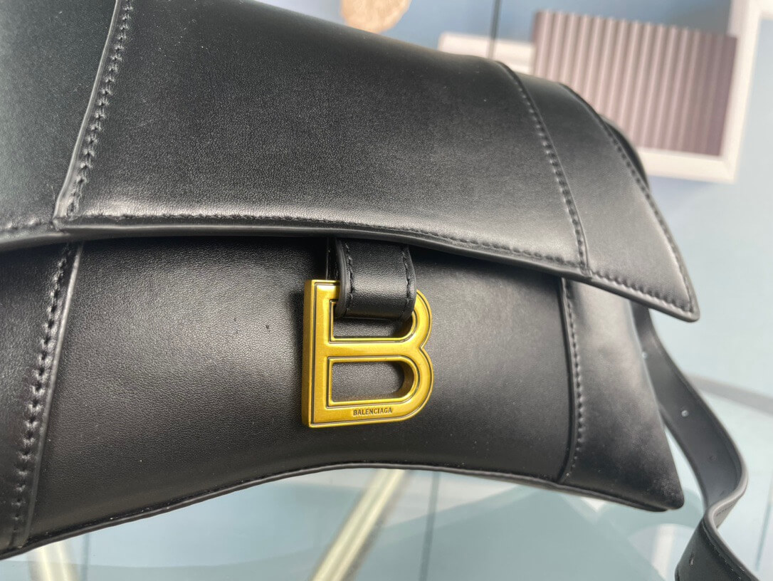 BALEN Hourglass
