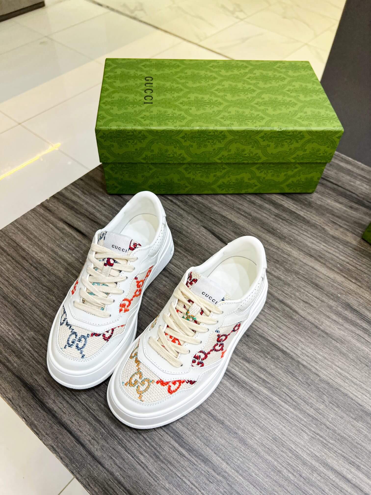 GG Sneakers