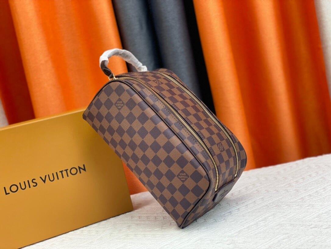 LOUIV Toiletry Pouch