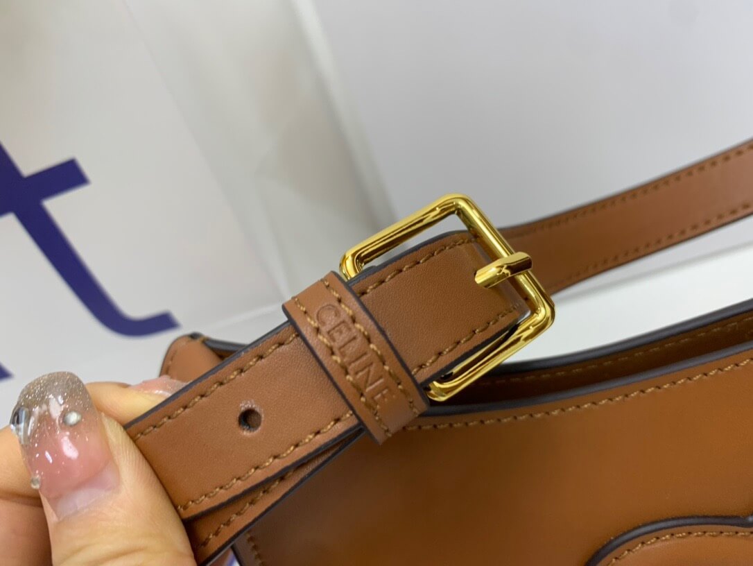 Celine Cuir Triomphe