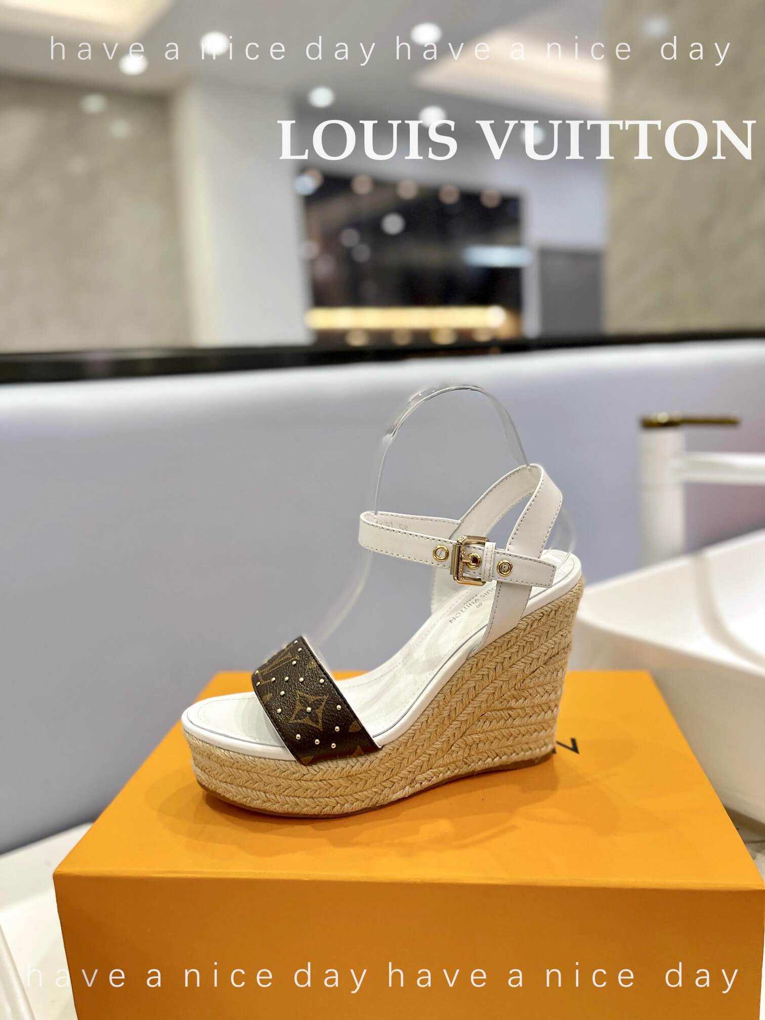 LOUIV Wedges